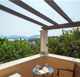 3 bedroom villa with heated pool in Kassiopi, Corfu, sleeps 6